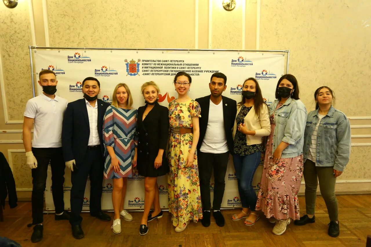 Гбу «московский дом национальностей». Сайт дома национальностей. Петербургский дом национальностей. Моховая 15 дом национальностей. Дом национальностей в санкт-петербурге.