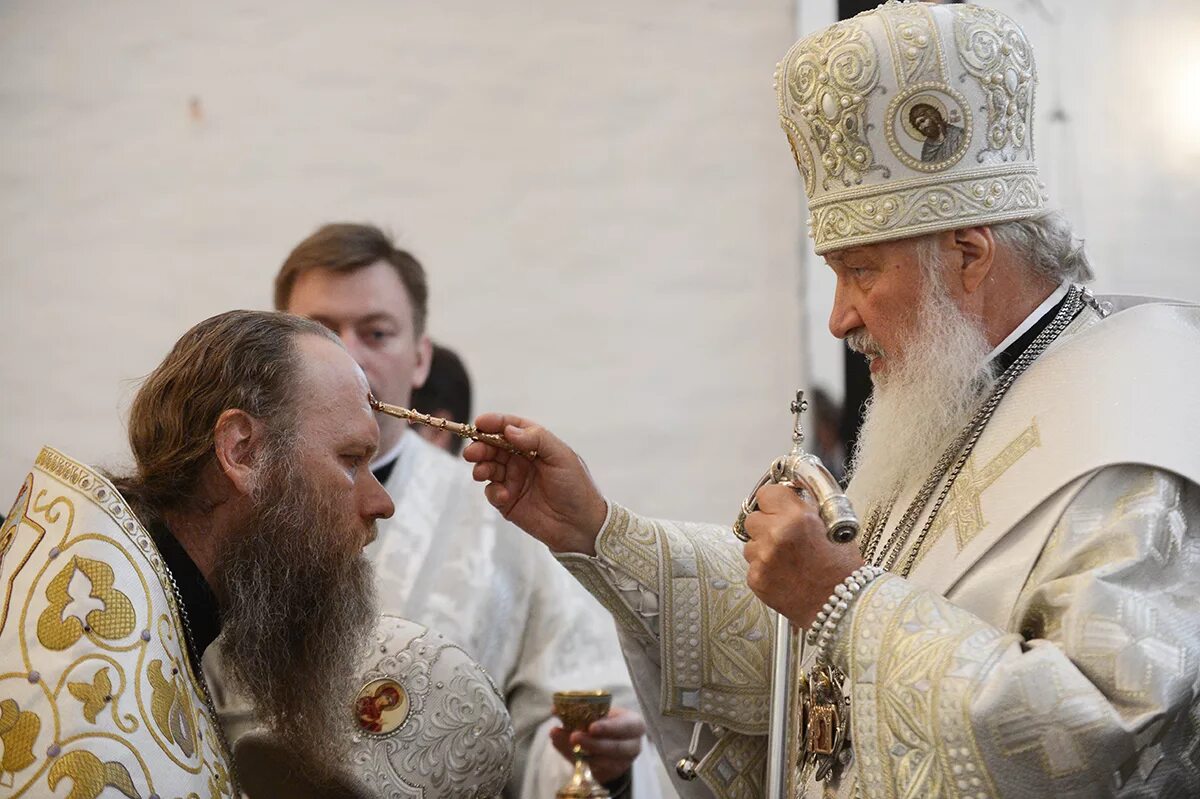 патриарх кирилл 2022. патриарх кирилл в храме христа спасителя. 8 патриарх. интронизация патриарха кирилла. 8 патриарх.