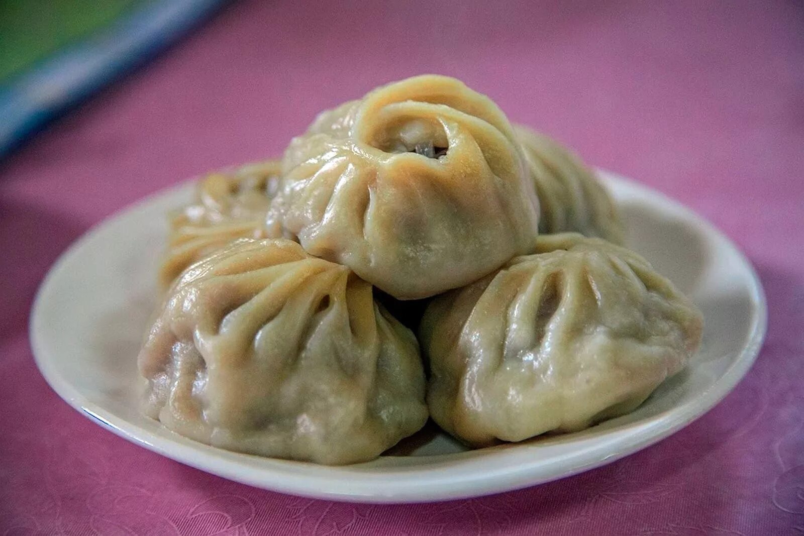 позы буузы бурятские. буузы бурятские с бурятами. позы буузы бурятские. бурятские буузы. национальное блюдо бурятии буузы.