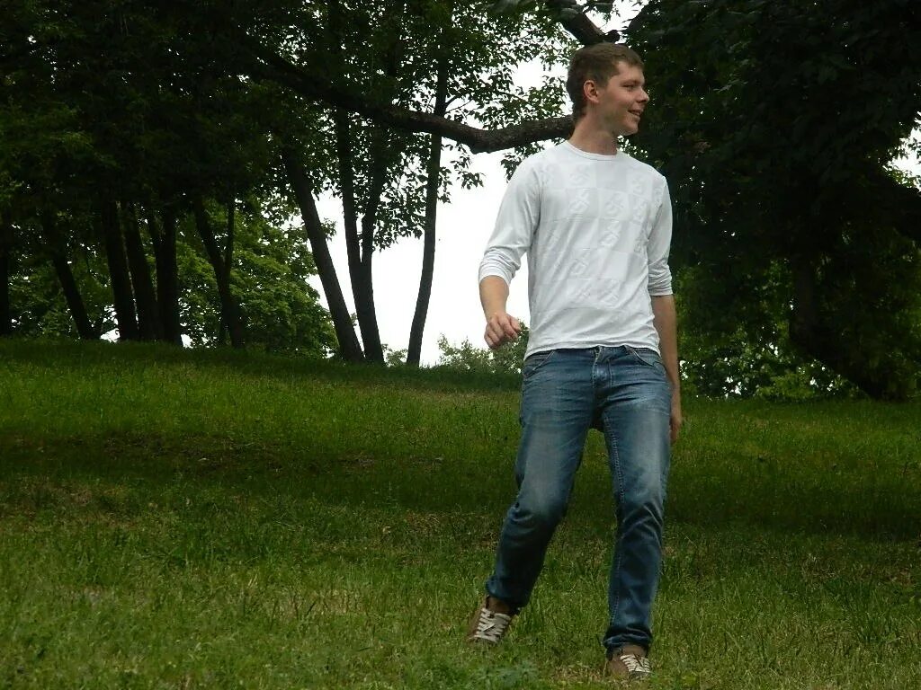 Мужчина ищет парня. Мужчина ищет парня. Ищу мужчину. Мужчина ищет парня. Мужчина 39 лет.