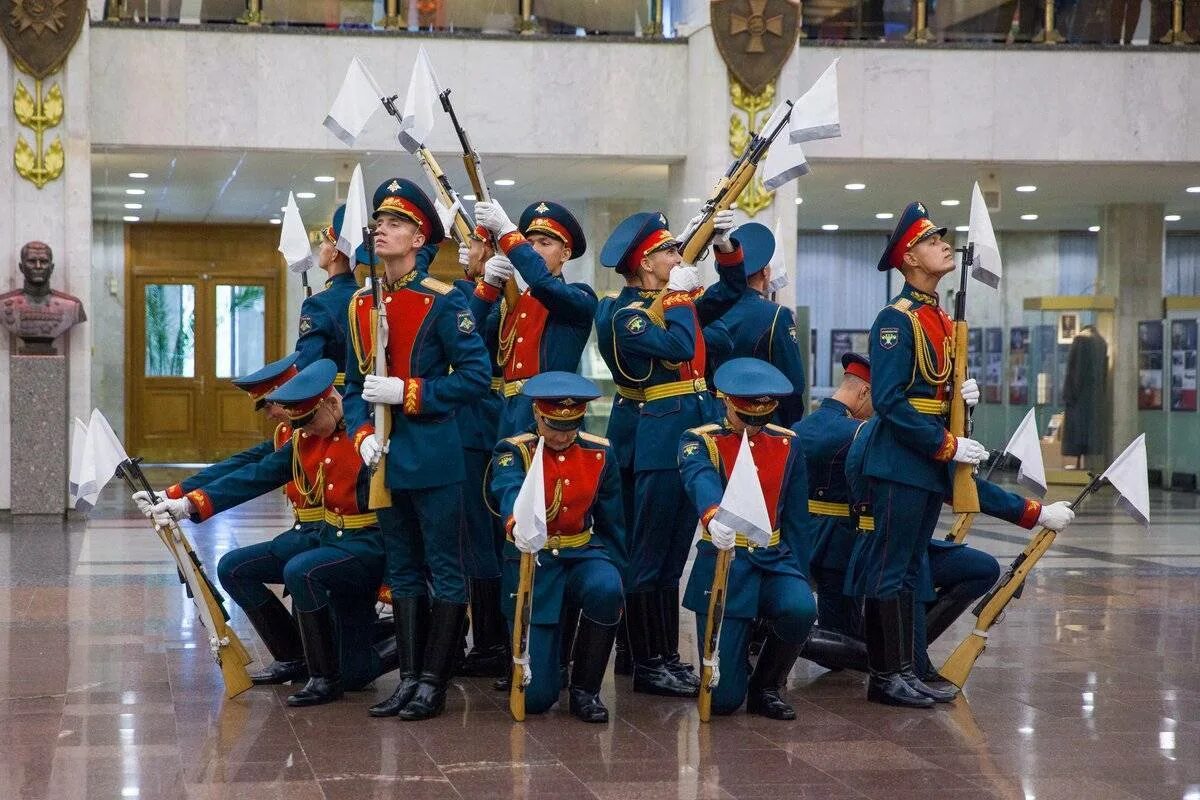 154 Комендантский Преображенский полк. РПК Преображенский полк. 154 Преображенский полк Лефортово. Рота почетного караула Преображенского полка Москва.