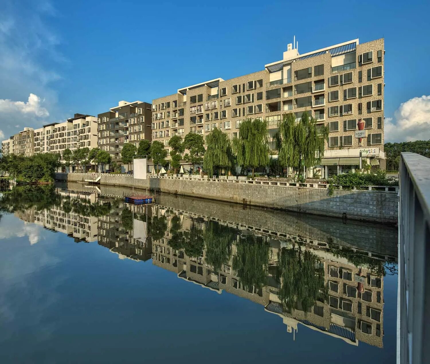 Ивакино парк химки. Жк дом у моря санкт-петербург крестовский остров. Жк андерсен фото. Complex. Дом у моря санкт-петербург крестовский остров.