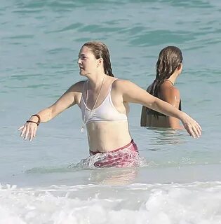 Drew Barrymore on the beach -11 - GotCeleb