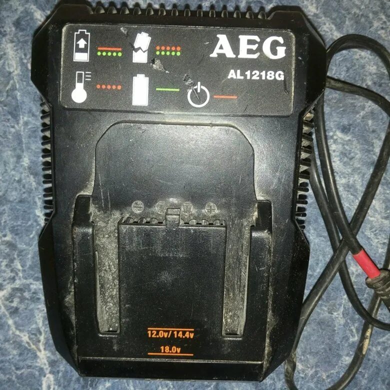 AEG al1218g. Зарядное устройство AEG al1218g. Al1218g. Зарядка AEG. Зарядное устройство aeg