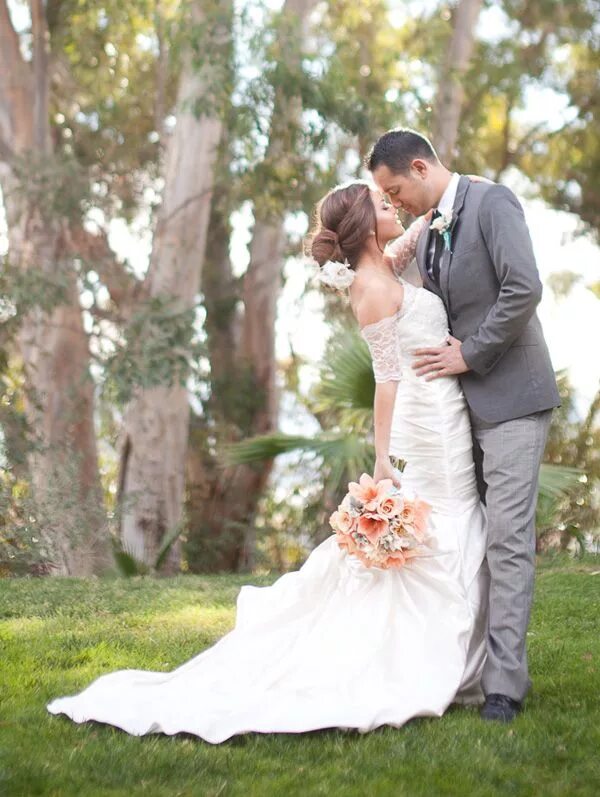 Elizabeth Messina Bridal Session Wedding picture poses, Wedding poses, Wedding p