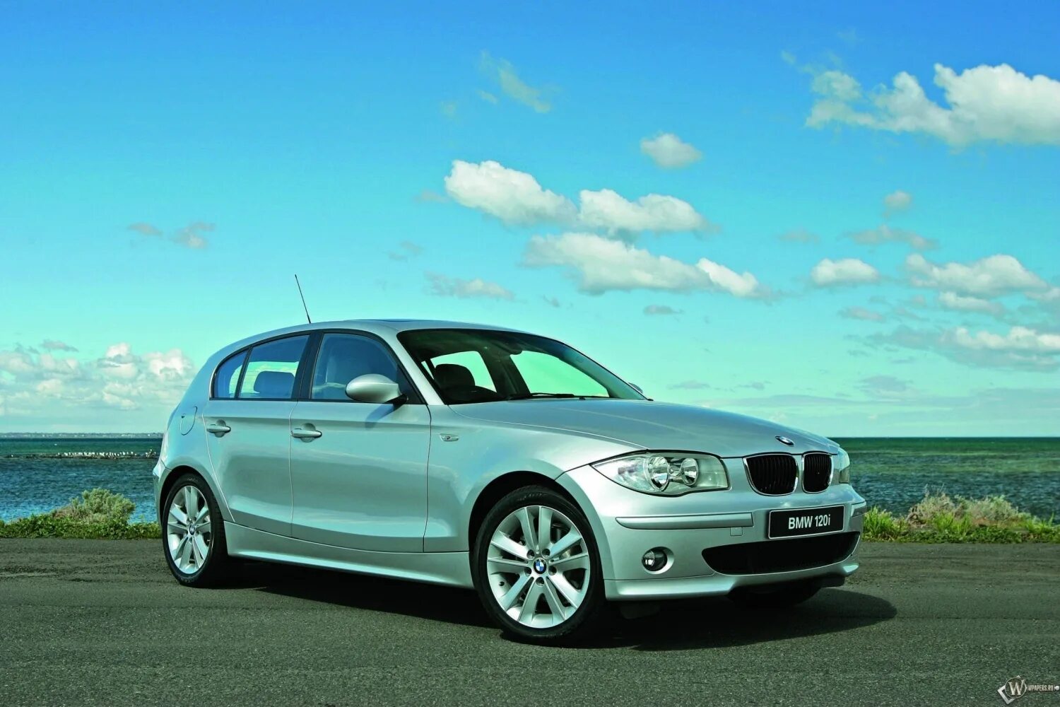 Бмв 1 е81. Бмв е87 120i. bmw 1 series 120i. бмв 120 е87. бмв 120i седан.