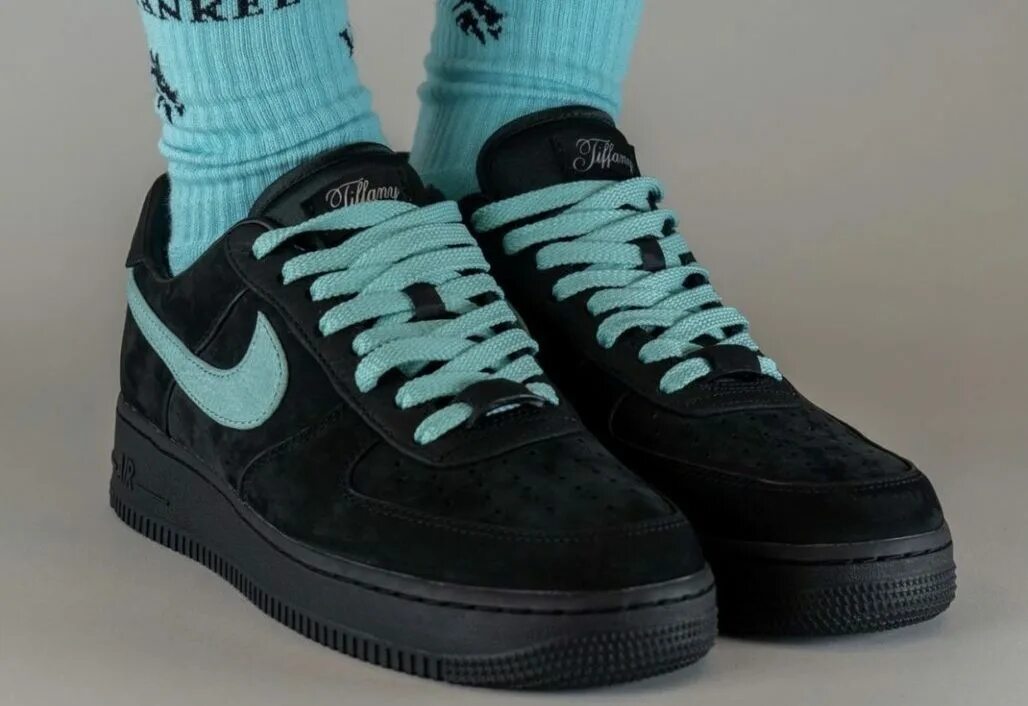 Аир форс тиффани. Nike Air Force 1 Tiffany. Nike Air Force 1 Low Tiffany. Найк АИР Форс Тиффани. Tiffany & co. x Nike Air Force 1 Low.