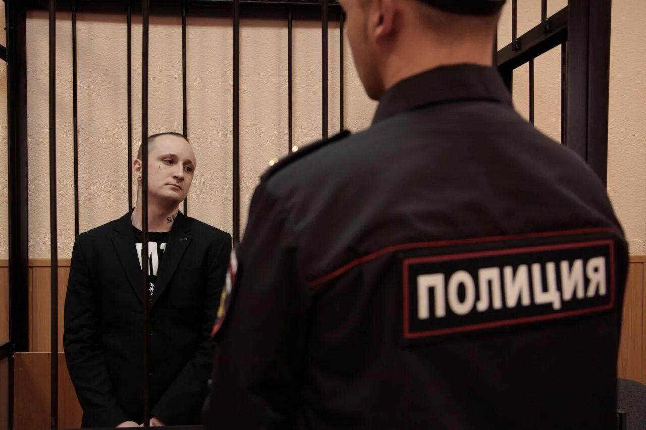 осужденный. подсудимый в суде. царь осужденный. срок в тюрьме. арест.