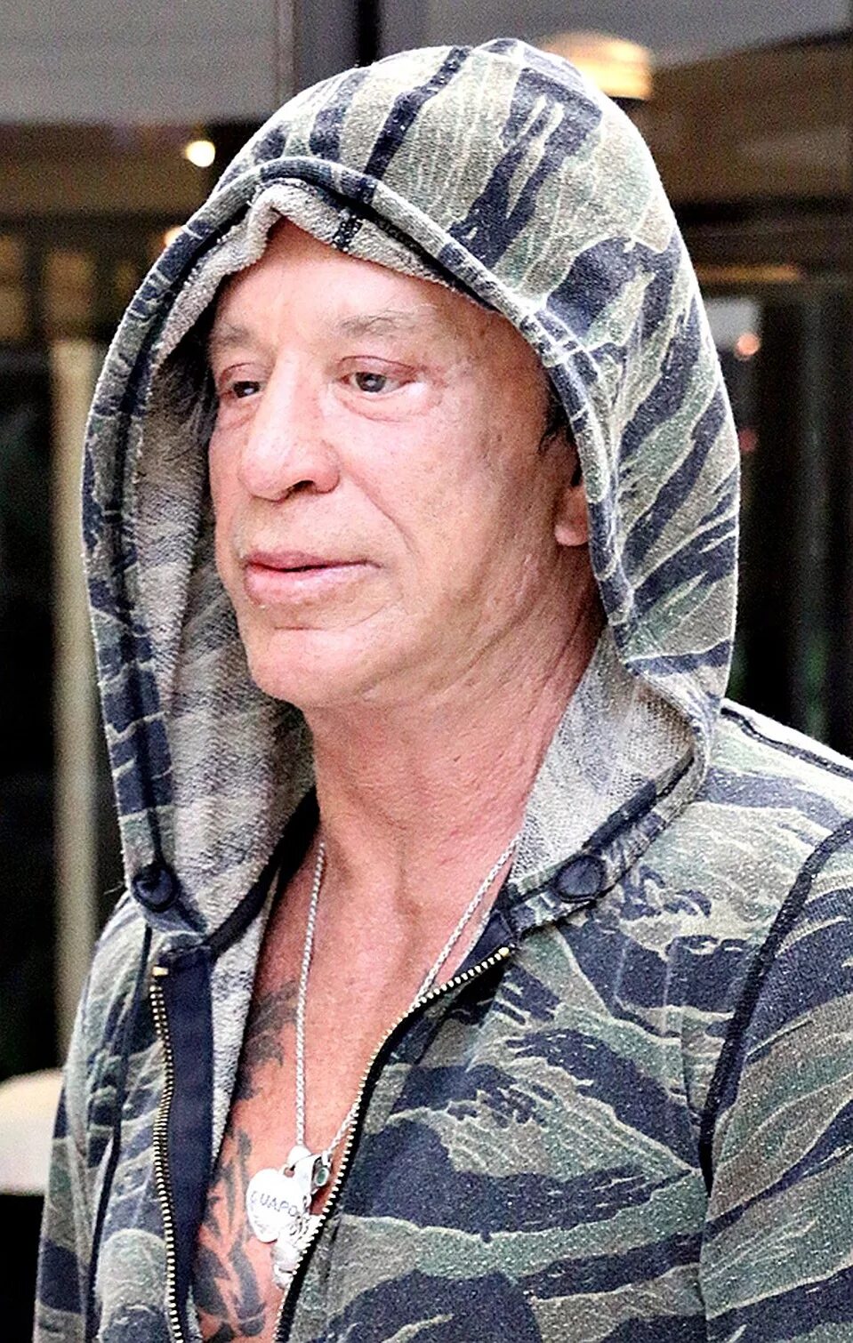 Как сейчас выглядит микки рурк. Микки рурк фото. Микки рурк сейчас 2020. Как сейчас выглядит микки рурк. Как сейчас выглядит микки рурк.