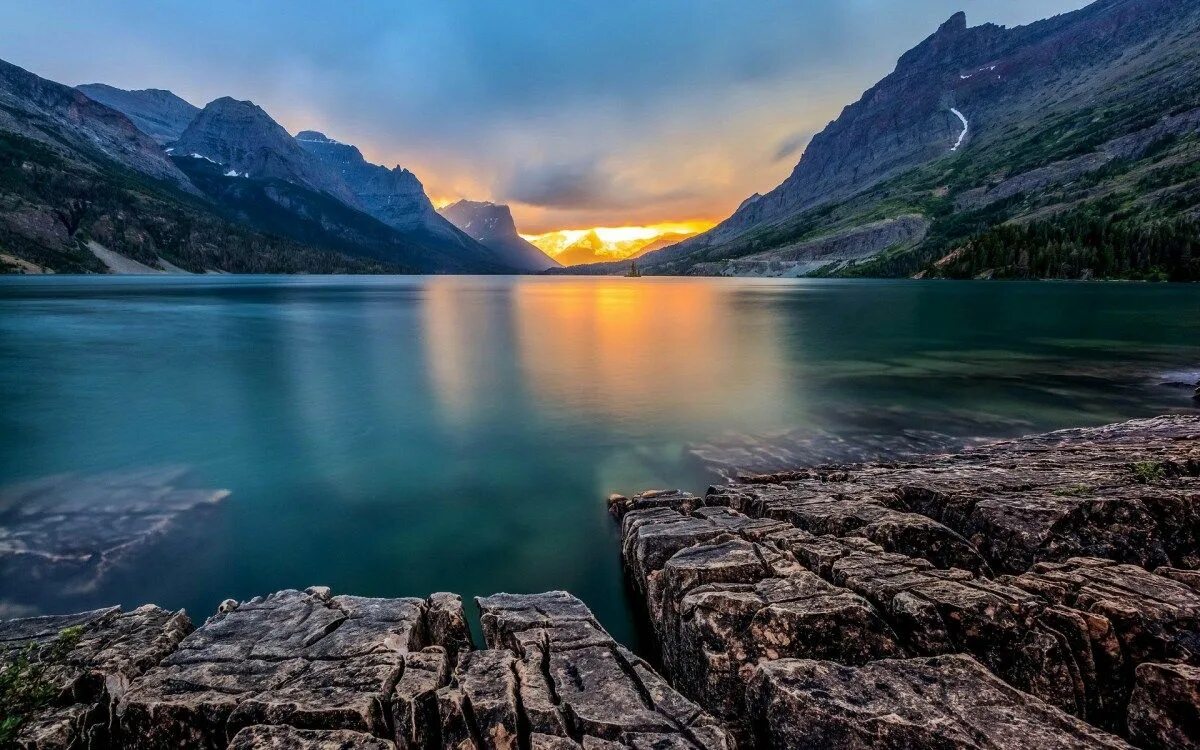 Windows 11 слайд шоу. Озеро сент-Мэри, Монтана, США. Озеро Святой Марии Монтана. Озеро сент Мэри. Озеро св Марии в национальном парке Глейшер Монтана.