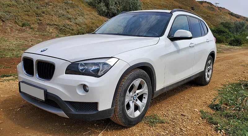 Bmw x1 i (e84) рестайлинг. Бмв х1 е84 2. Бмв x1 белая. Bmw x1 2012. Bmw x1 2012 — 2015 e84 рестайлинг черный.