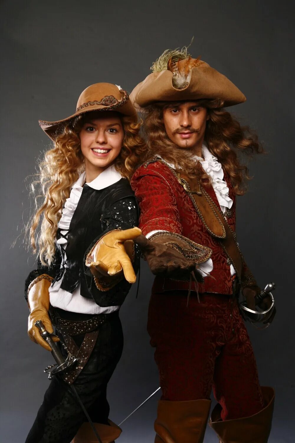 Возвращение мушкетеров жаклин и анри. Боярский 3 мушкетера на конях. Три мушкетера пара. Три мушкетера 2009. Лянка грыу возвращение мушкетеров.