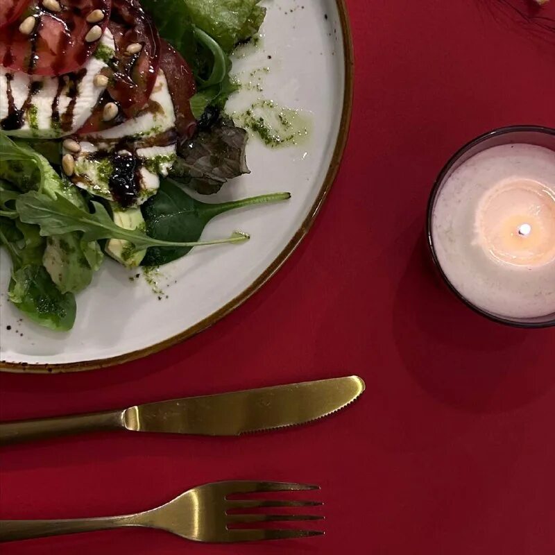 нео бистро моменты. крузе блюдо. кафе моменты хабаровск. моменты бистро екатеринбург. кафе моменты екатеринбург.