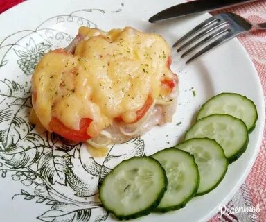 Мясо по французски с помидорами с луком