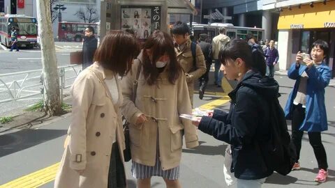 Anti-groping badges distributed at stations in Tokyo, Osaka The Japan 