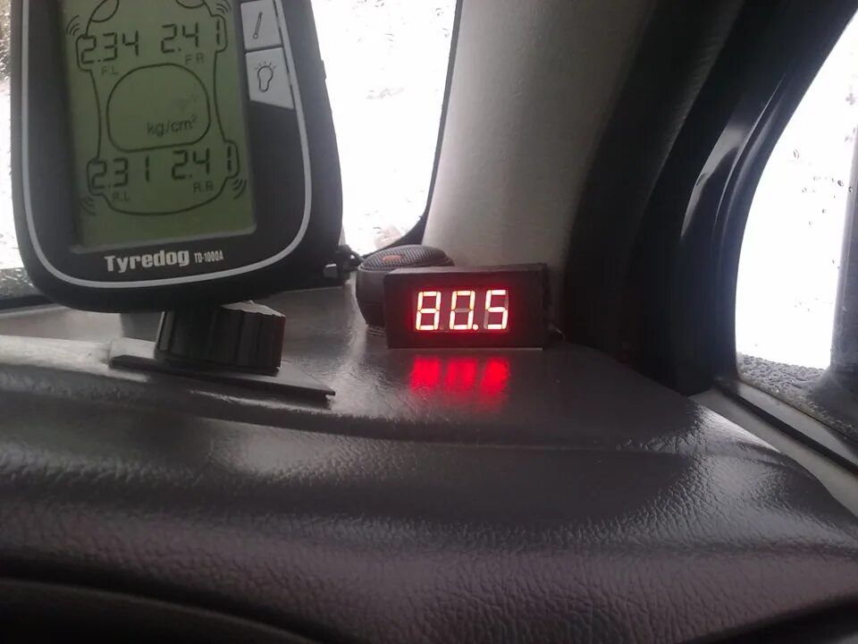 Индикатор температуры и 2. Датчик температуры двигателя obd2. датчик температуры двигателя ваз электронный цифровой. индикатор температуры двигателя для автомобиля вольво. указатель температуры охлаждающей жидкости обд2.