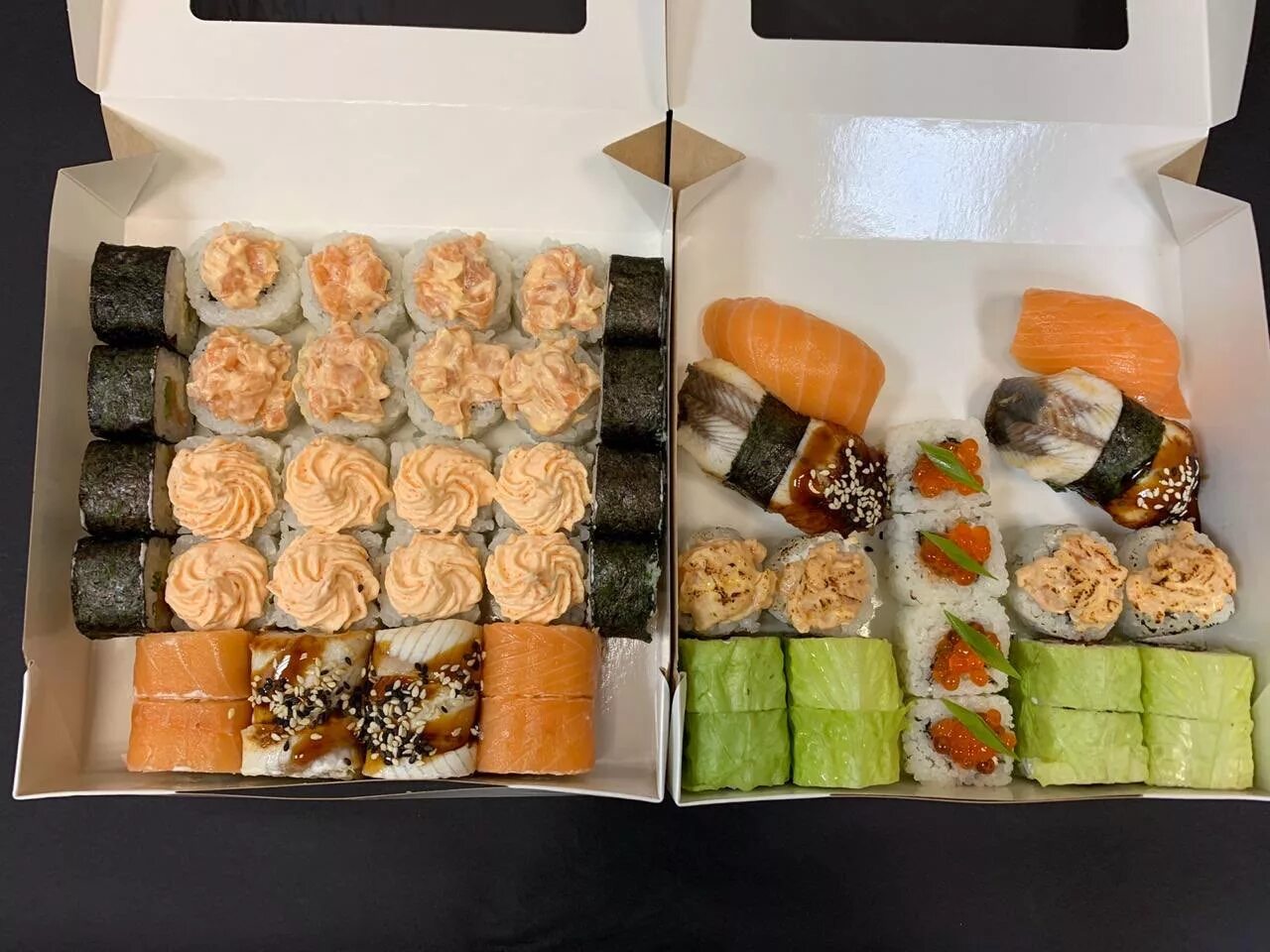 Роллы меню наборы. Роллы суши год ярославль. Суши киселевск караван. Суши сет. Суши и пицца томск.