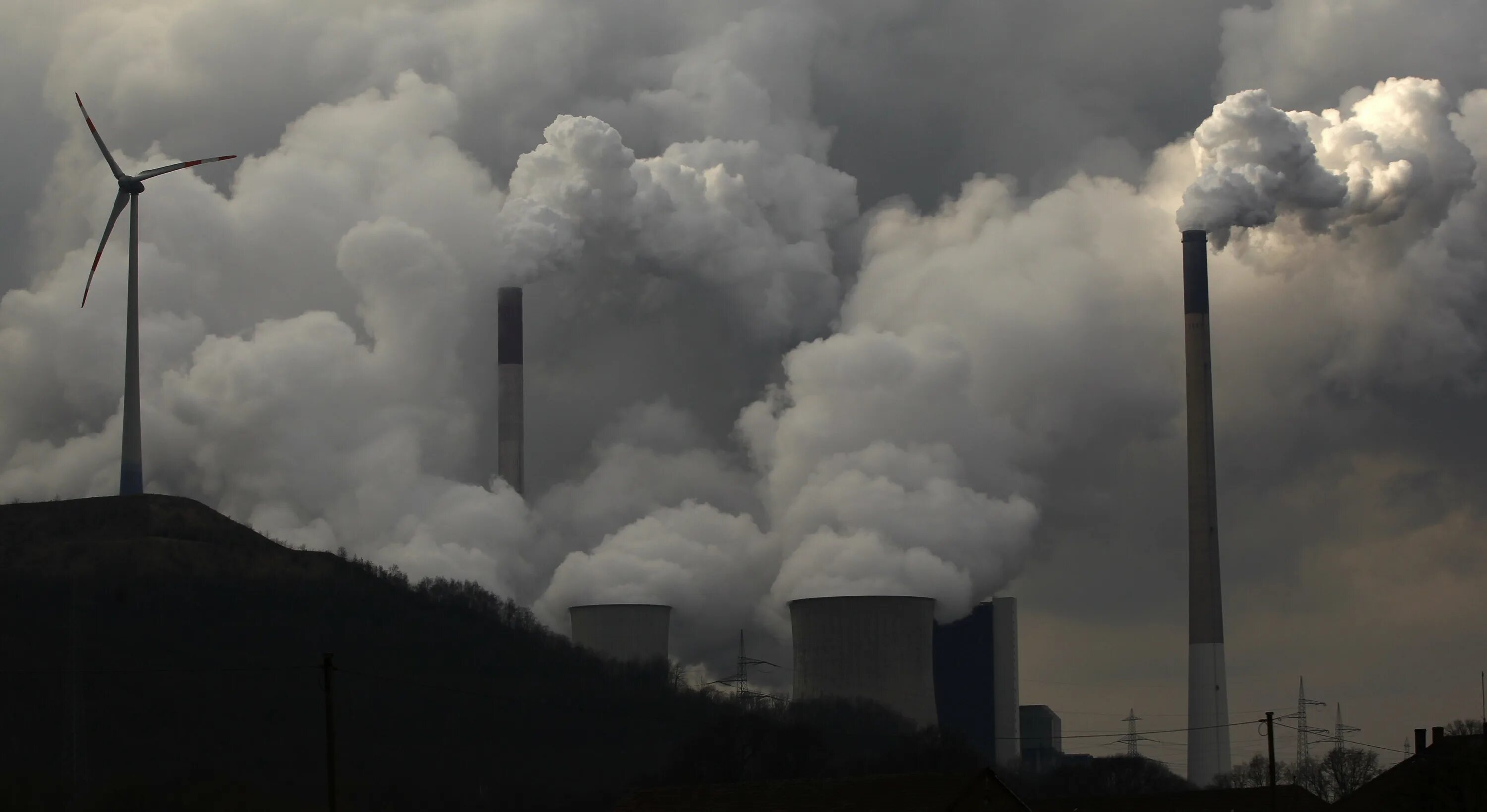 Диоксид углерода (co2). Выбросы парниковых газов в атмосферу. Углекислый газ выброс в атмосферу. Углекислый газ парниковый газ. Углекислый газ парниковый газ.