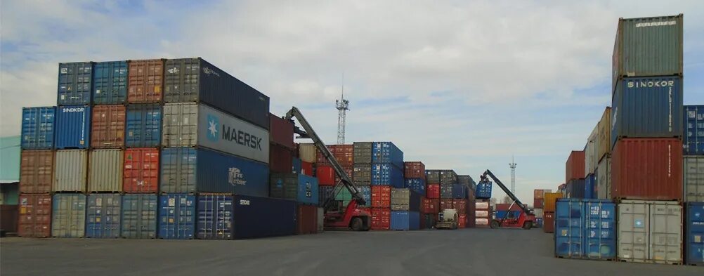 Контейнерооборот. Грузовые вагоны ржд контейнеровоз. Первый контейнерный терминал. Контейнерный терминал купавна. Universal logistics services ташкент.