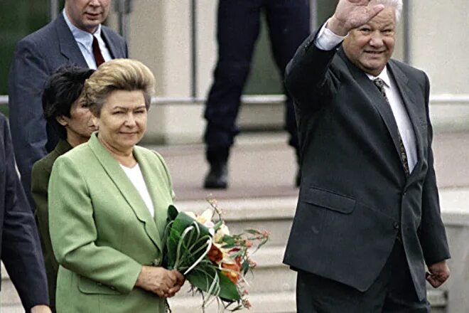 Ельцина Наина Иосифовна. Наина Ельцина 1990. Вдова президента