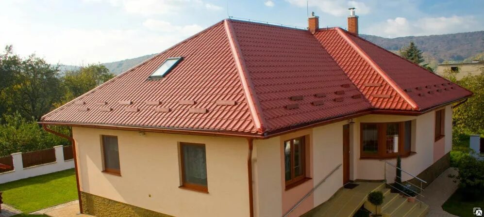 Вальмовая металлочерепица. Кровля вальма металлочерепица. Вальмовая кровля 7024. Вальмовая крыша из металлочерепицы. Металлочерепица графит 7024.