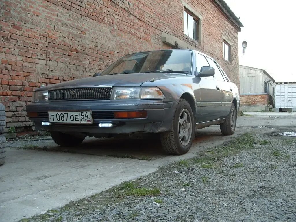 Тойота корона 90г. Toyota краун 90. Тойота корона 90 года. Toyota corona 1989. Тойота корона 90.