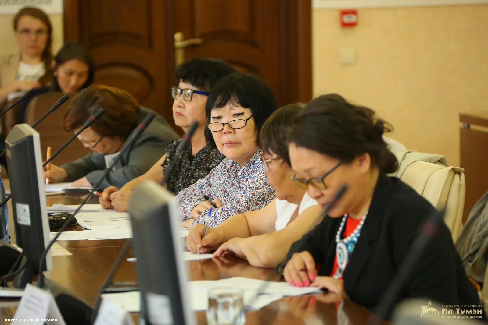 уполномоченный по правам коренных народов. иванова лена степановна. уполномоченный по правам коренных народов. фото тумэн. уполномоченный по правам кмн в красноярском крае.