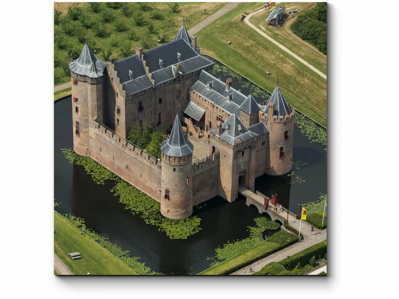 Замок рыцаря средневековья. Замки, заполненные водой. Замок окружающий мир. Замки средневековья 4 класс. Замки средневековья 4 класс.