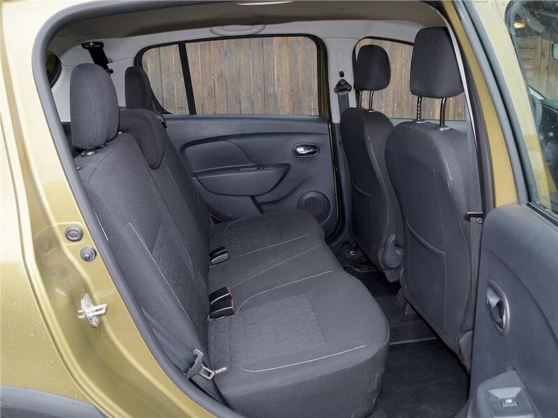 Renault Sandero Stepway 1.6 AT Stepway Confort (06.2015 - 10.2018) - технические