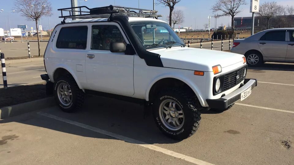Нива со шноркелем фото Установка шноркеля на ниву 21214М Lada 4x4 3D, 1,7 л, 2014 года тюнинг DRIVE2