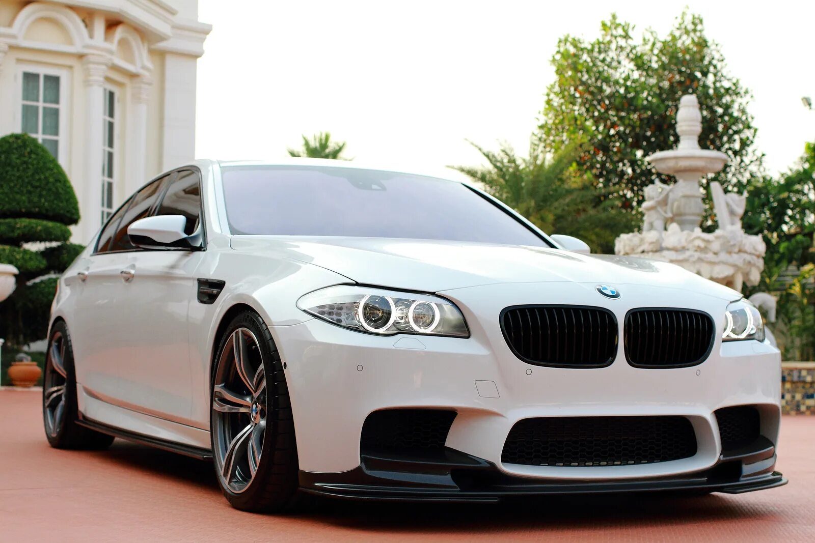 Bmw m5 f10 2012. Bmw f10 кузов. Bmw f10. Bmw m550d f10. Кузов f10 bmw.