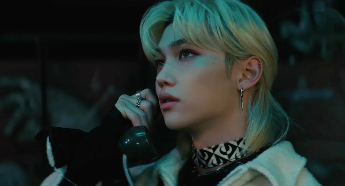 Felix SKZ beautiful. Felix SKZ Fon rasmi.