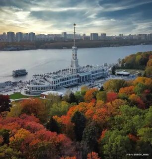 Северный речной вокзал москва река
