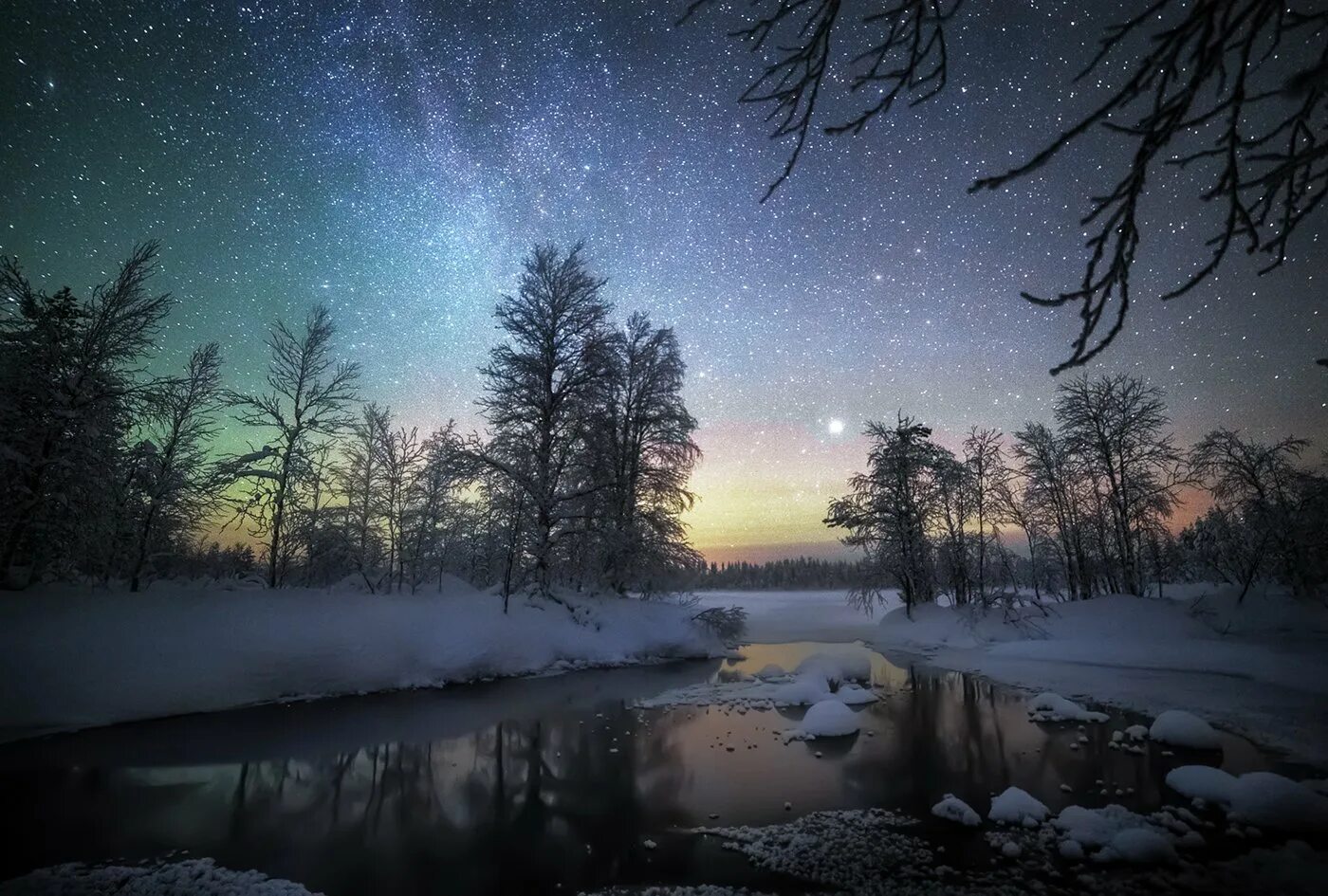 Зимний пейзаж ночью. Холод ночи. крещенская ночь лес. зимние пейзажи ночные и дневные. зимняя ночь фото высокого разрешения.