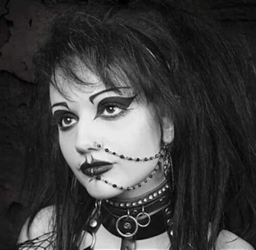 Готика. Девушки готы красивые. Трэд готы. Как выглядят готы. Геншин готесса.