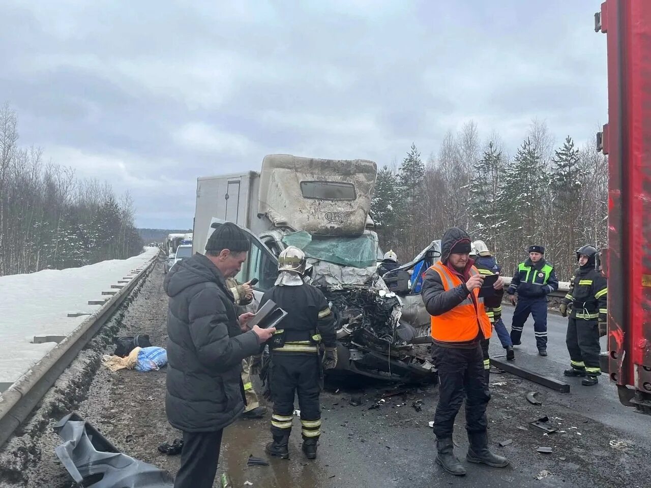 Авария в боголюбово вчера. Столкновение в владимире. Столкновение в владимире. Авария в боголюбово вчера. Авария в владимирской области микроавтобусом.