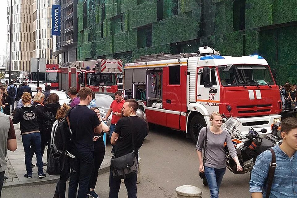 Эвакуация людей в москве