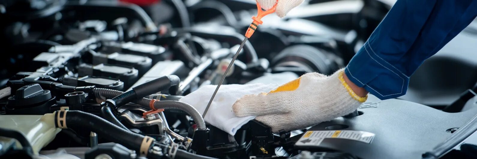 То двигателя автомобиля. Техническое обслуживание автомобиля виды работ. Виды технического обслуживания и ремонта то автомобиля. Двигатель в руках. Техническое обслуживание автомобиля.