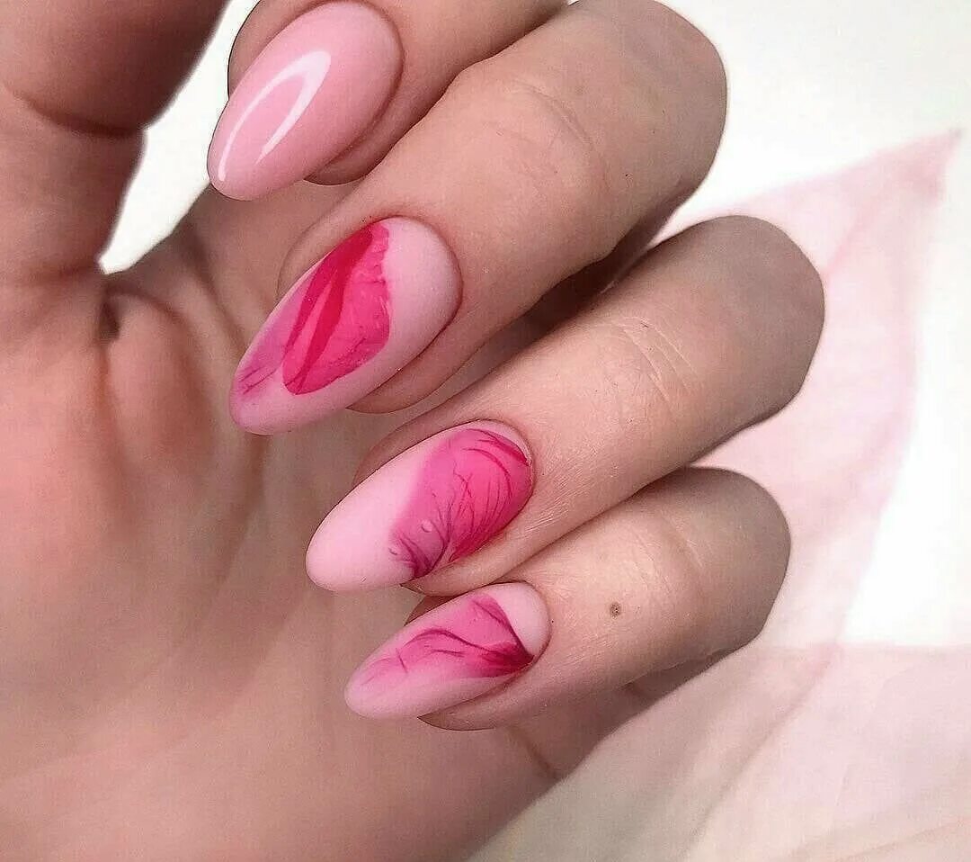 Р̸о̸з̸о̸в̸ы̸й̸ м̸а̸н̸и̸к̸. Маникюр фиолетовый с розовым. Маникюр в розово сиреневых тонах. Ногти дизайн 2024 розовые. Ногти дизайн 2024 розовые.