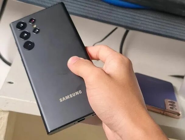Samsung Galaxy S22, Galaxy S22+ и Galaxy S22 Ultra сравнили вживую сразу после а