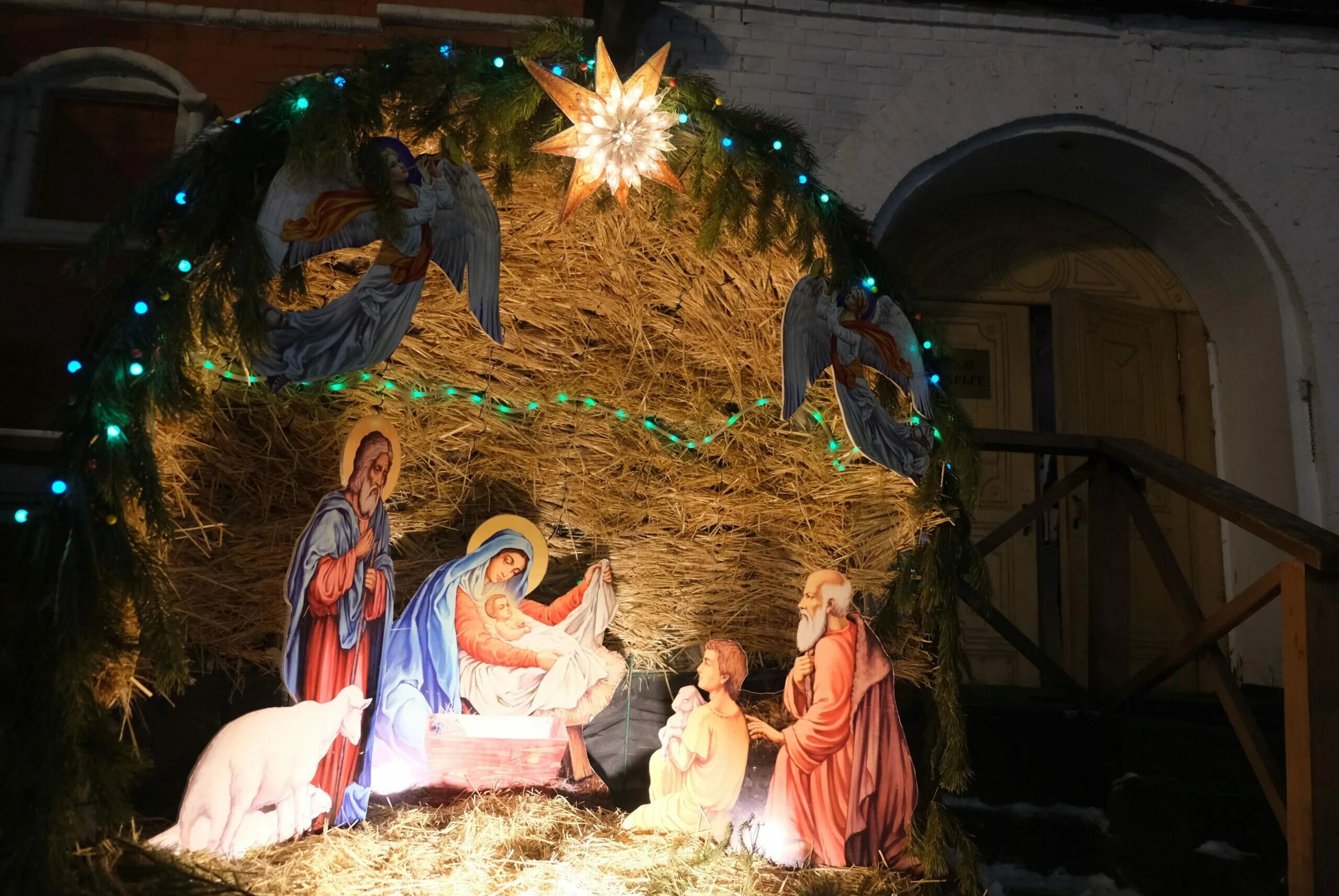 Рождество христово празднование. Где празднуют рождество 7 января. Празднование рождества. Где празднуют рождество 7 января. «семейные традиции празднования рождества христова.