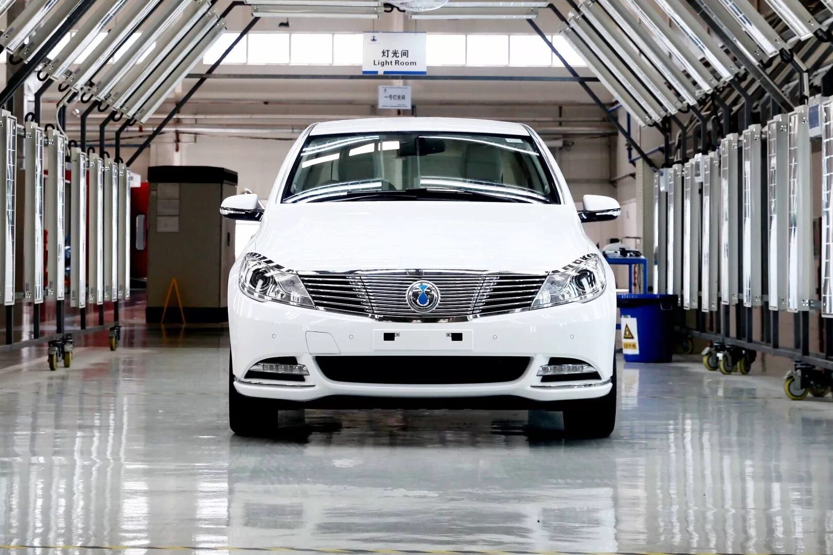 Китайский автопром byd. Byd company limited автомобилестроительные компании китая. Автоконцерн byd китайский. Byd машина китай. Byd company limited.