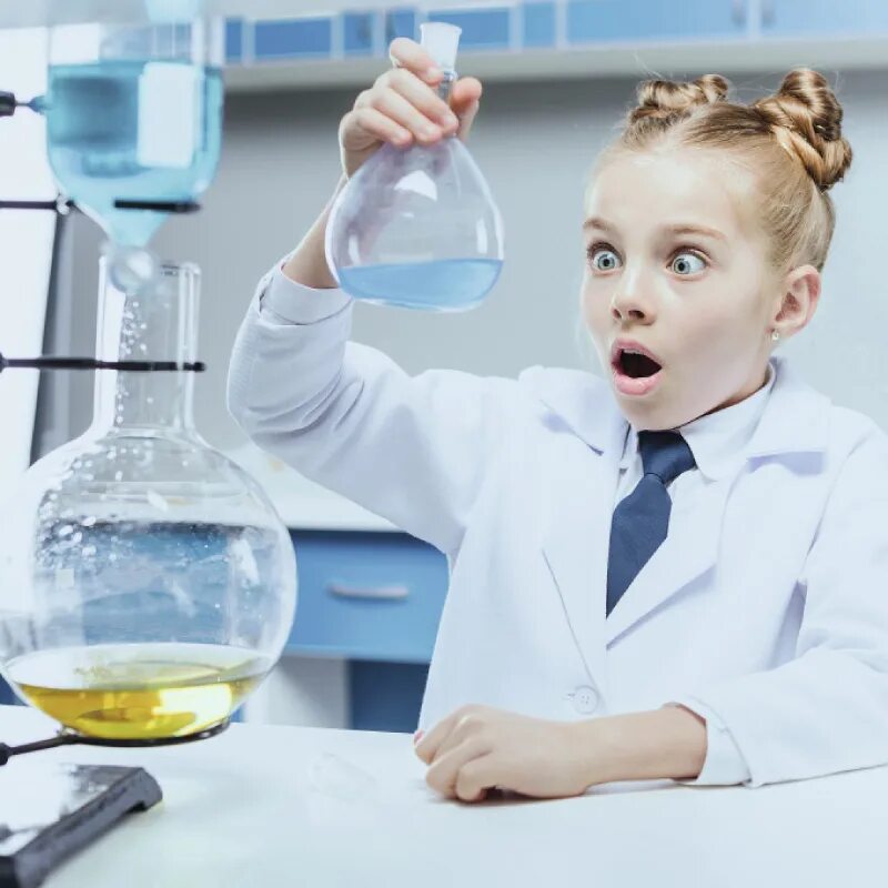 Лаборатория экспериментов. Эксперименты ученых. Биологи в лаборатории студенты. Ученый проводит опыты. Проведение опыта в лаборатории.