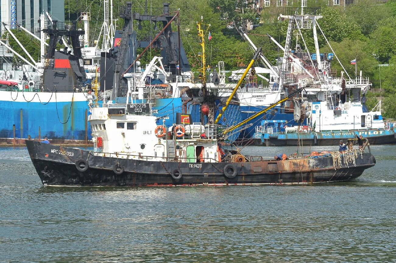 Судно мрс. Сейнер мрс 150. сейнер мрс 80. мрс 225. рыболовный сейнер мрс-80.
