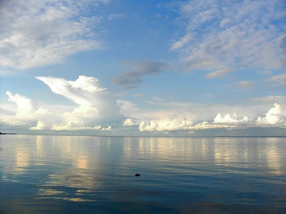 Облака над морем. Море облаков. Море и небо. Небо над морем.