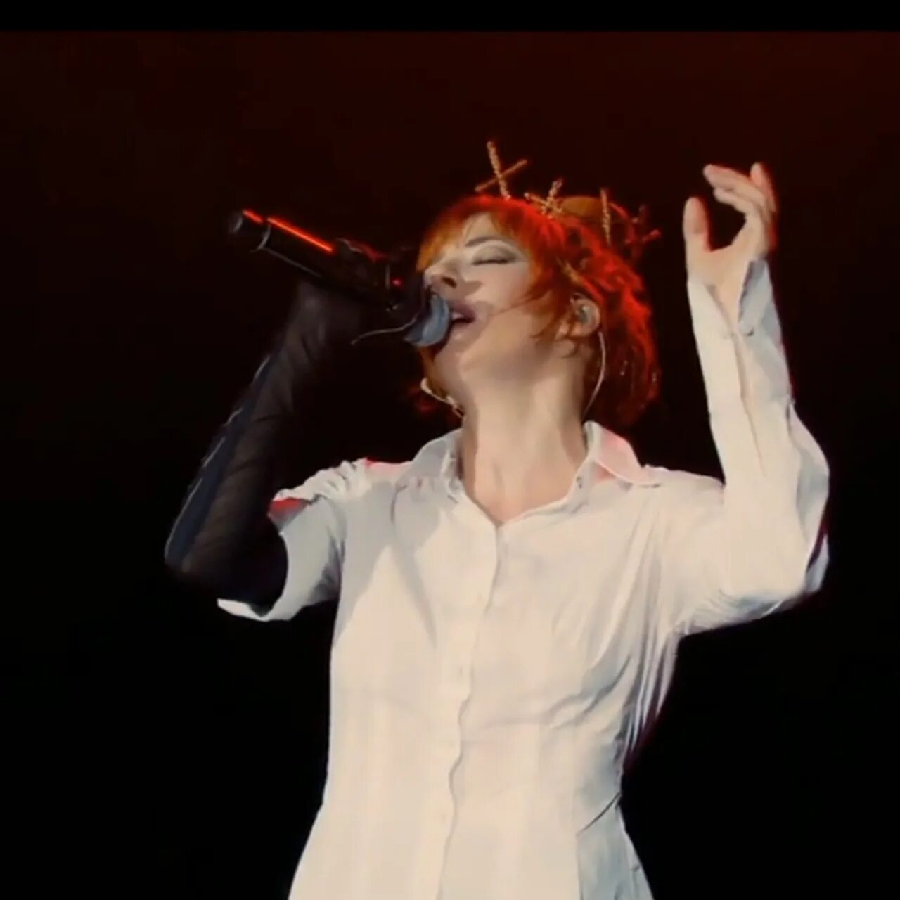 Mylene Farmer 2009 Live. Mylene Farmer Stade de France 2009. Mylene Farmer Tour 2009 Stade de France. Je te rends ton