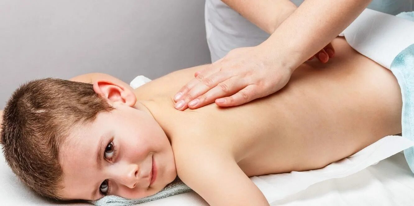 массаж на воротниковую зону ребенку. массаж шейно-воротниковой зоны ребенку. массаж шейно-воротниковой зоны у новорожденных. массаж шейно-воротниковой зоны. шейно-воротниковая зона массаж детям.