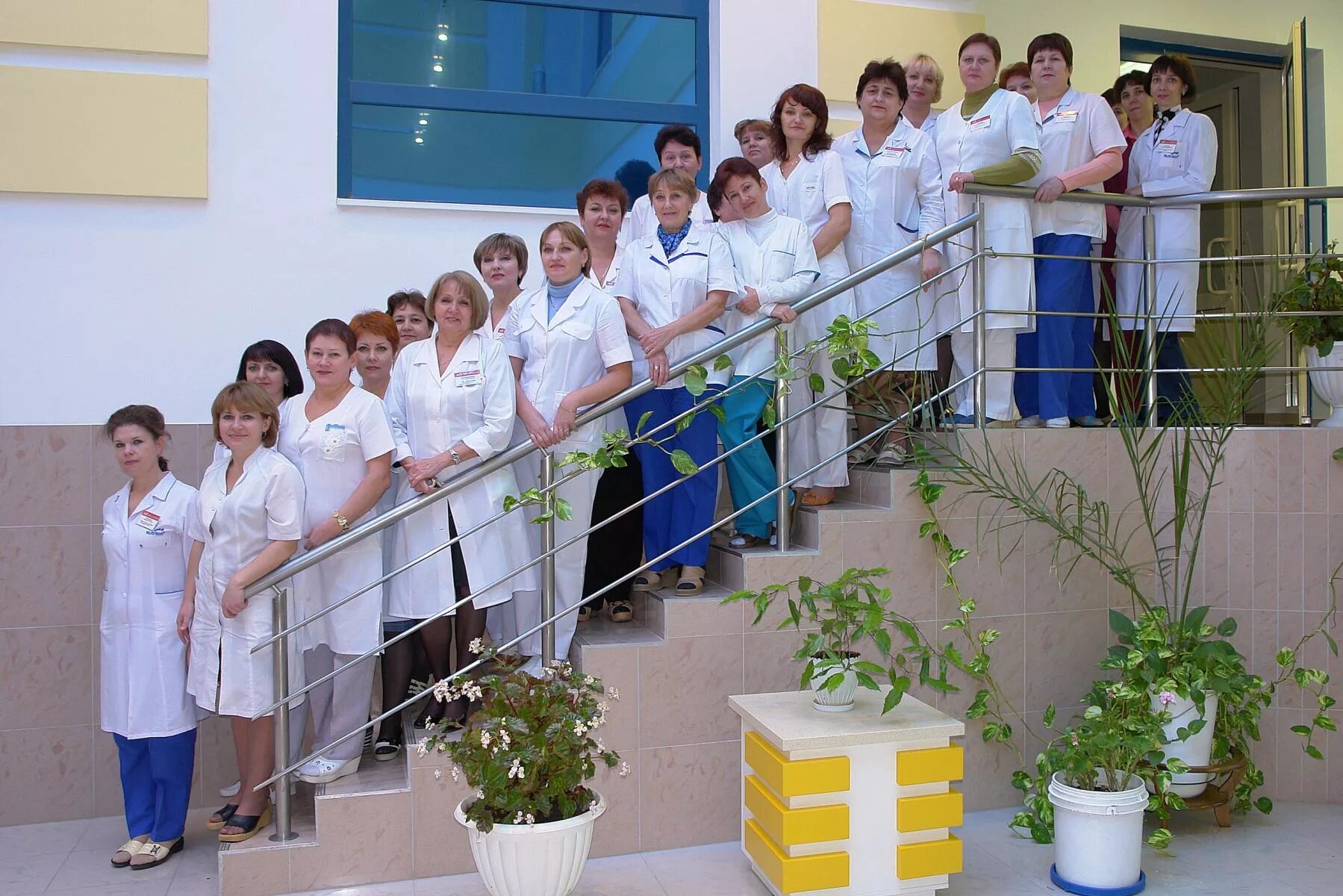 Больница црб астрахань. Астраханская црб. Астраханская александро мариинская больница урология. Астраханская црб. Кировская больница астрахань адиль.