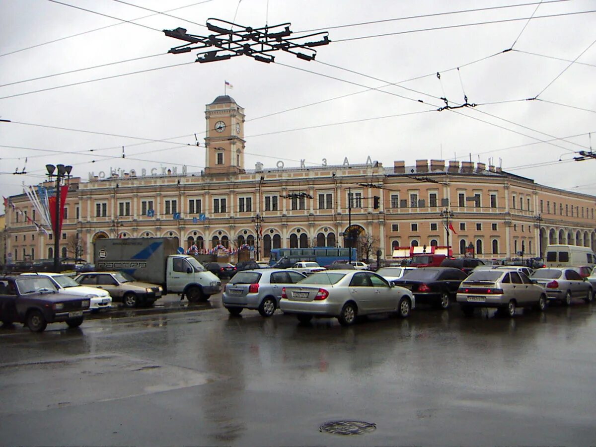 Московский вокзал Санкт-Петербург. Московский вокзал 2005. Площадь Восстания Московский вокзал Санкт-Петербург. Питер Санкт-Петербург 2005.