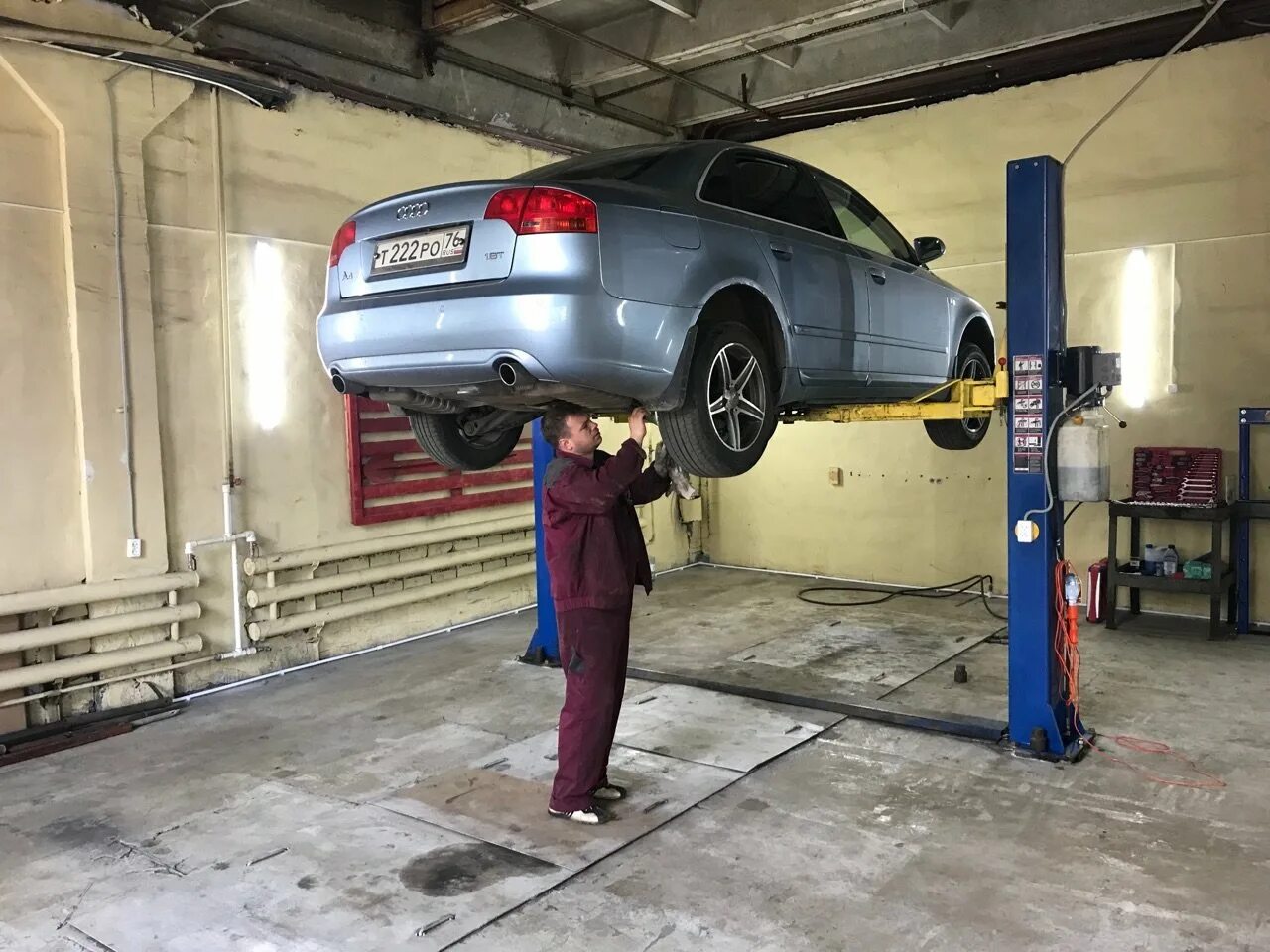 Тула работа автосервис. Автосервис депо в туле. Тула рязанская д 1. Сервисный центр на тульской. Автомеханик грузовых автомобилей.